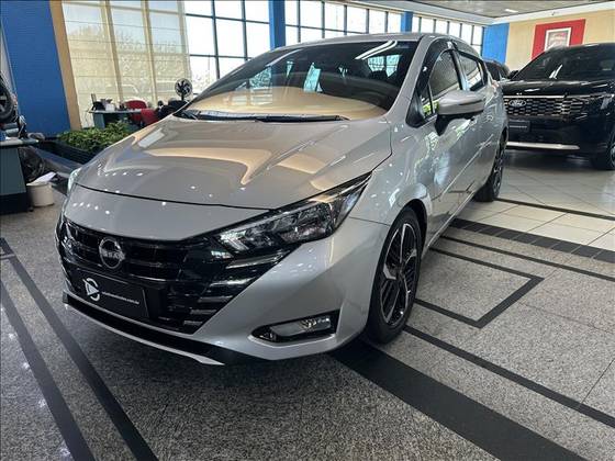 NISSAN VERSA 1.6 16V FLEX EXCLUSIVE XTRONIC NISSAN VERSA 1.6 16V FLEX EXCLUSIVE XTRONIC